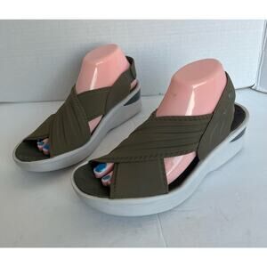 BZees Crisscross Sunset‎ Army Green Slingback Stretch Wedge Sandals Size 9